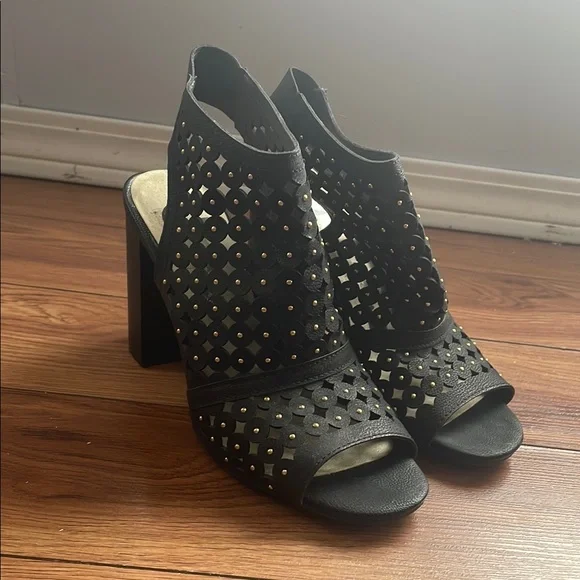 Guess Shoes Guess Black Heels With Chunky Block Heel And